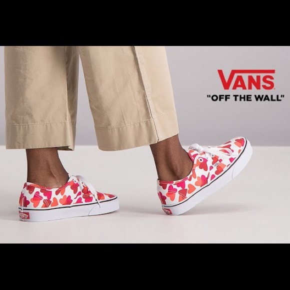 🆕♥️ LOVE & HEARTS SNEAKERS BY VANS ♥️🆕 - Picture 3 of 9